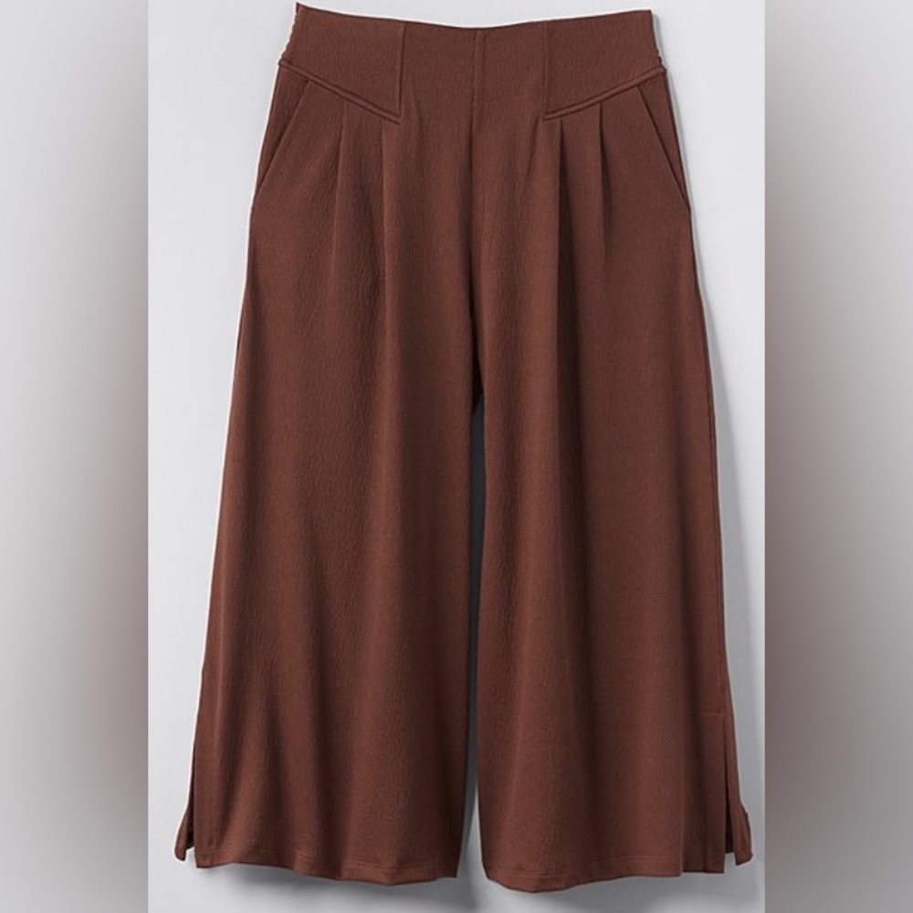 Matilda Jane, small, new with tags, wide leg crop pants